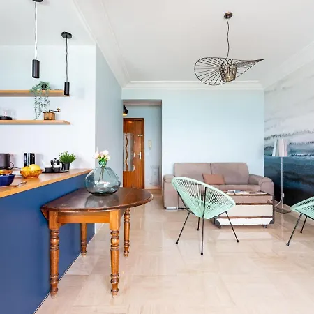 De La By Interhome * Villeneuve-Loubet