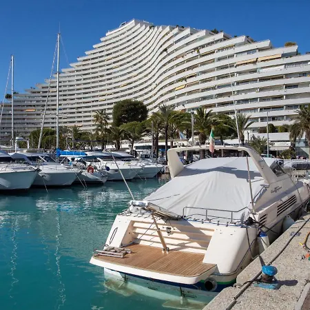 De La By Interhome * Villeneuve-Loubet